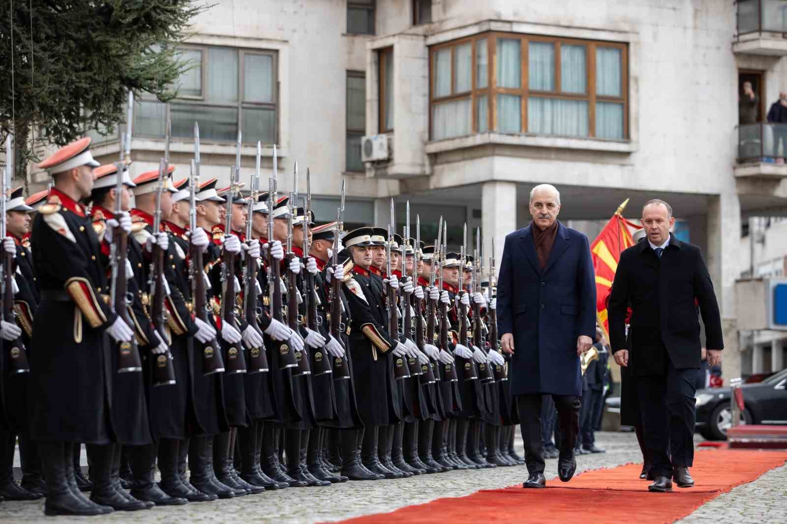 TBMM Başkanı Kurtulmuş, Kuzey Makedonya Meclisinde resmi törenle karşılandı
