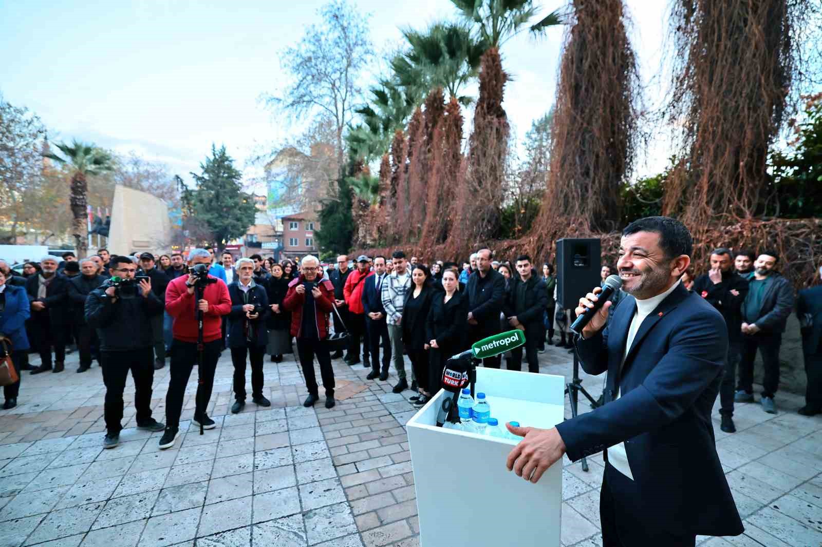 Denizli Büyükşehir Belediyesinden Yaşar Kemal sergisi
