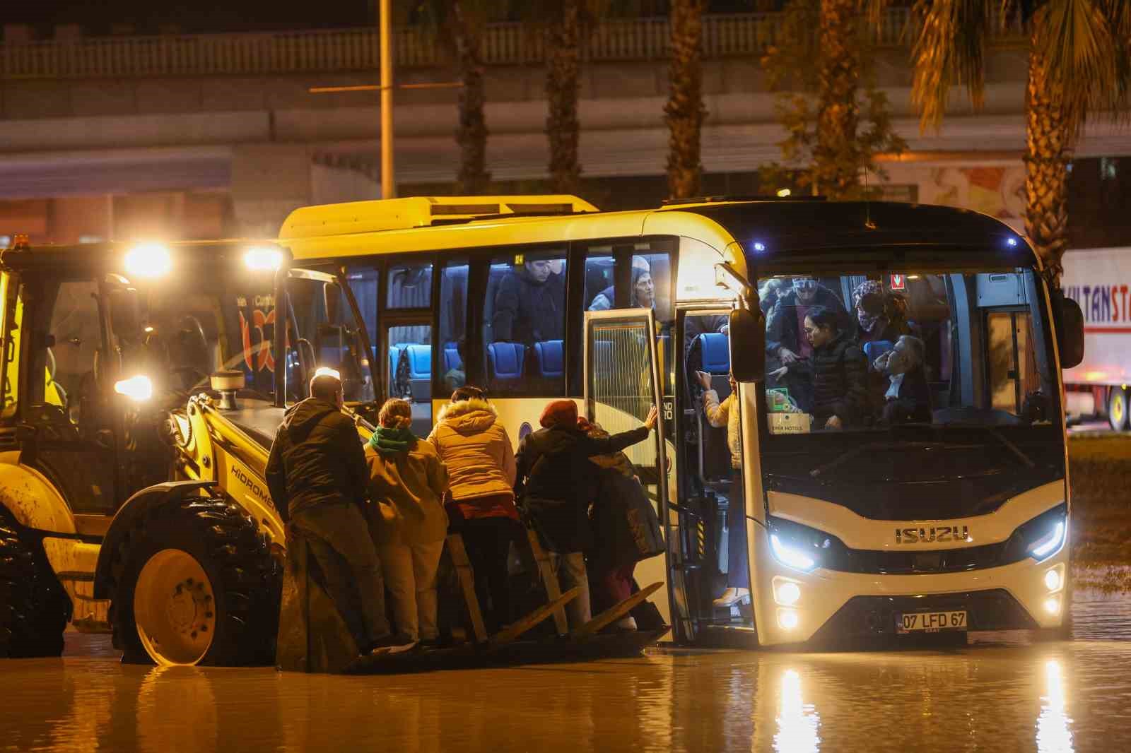 Sele teslim olan Manavgat havadan görüntülendi
