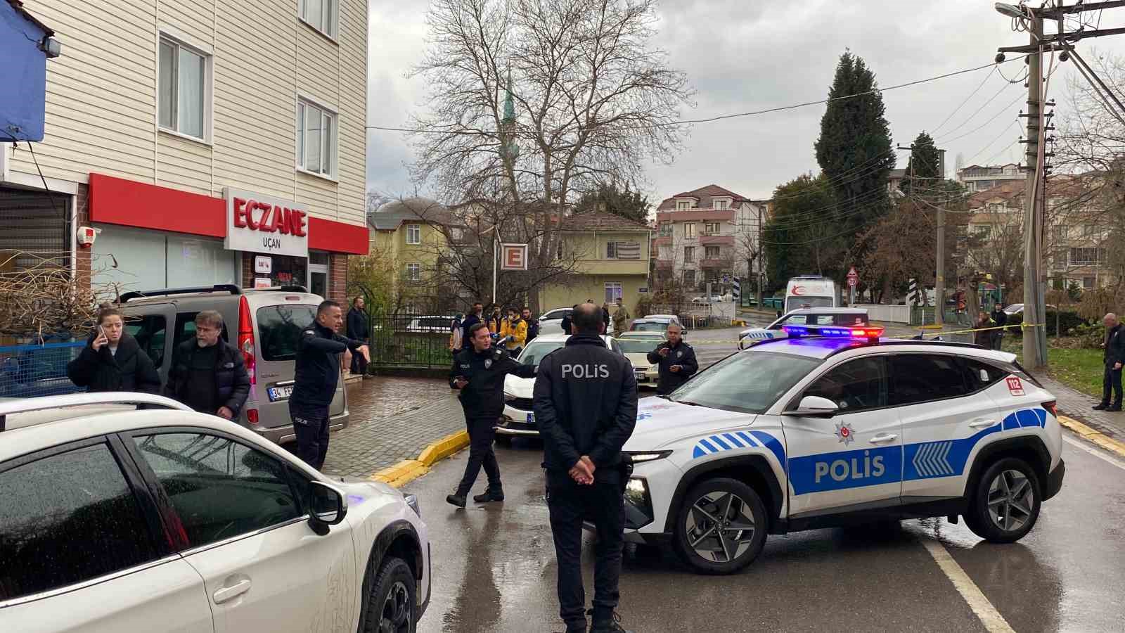 Uzman çavuş sokak ortasında hayatına son verdi
