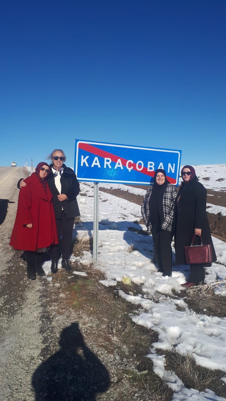 Türk Anneler Derneği’nden Karaçoban’da öğrenci ve annelerine kış desteği
