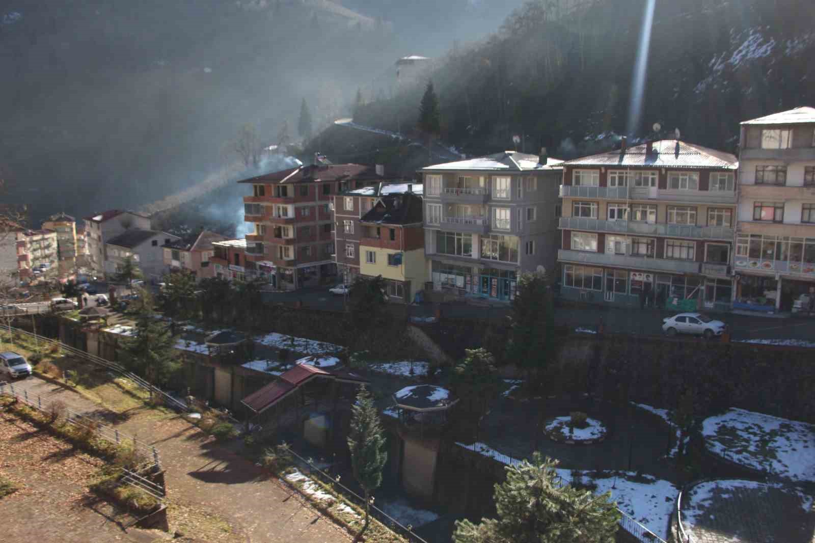 Trabzon’un bu mahallesinde örnek gelenek
