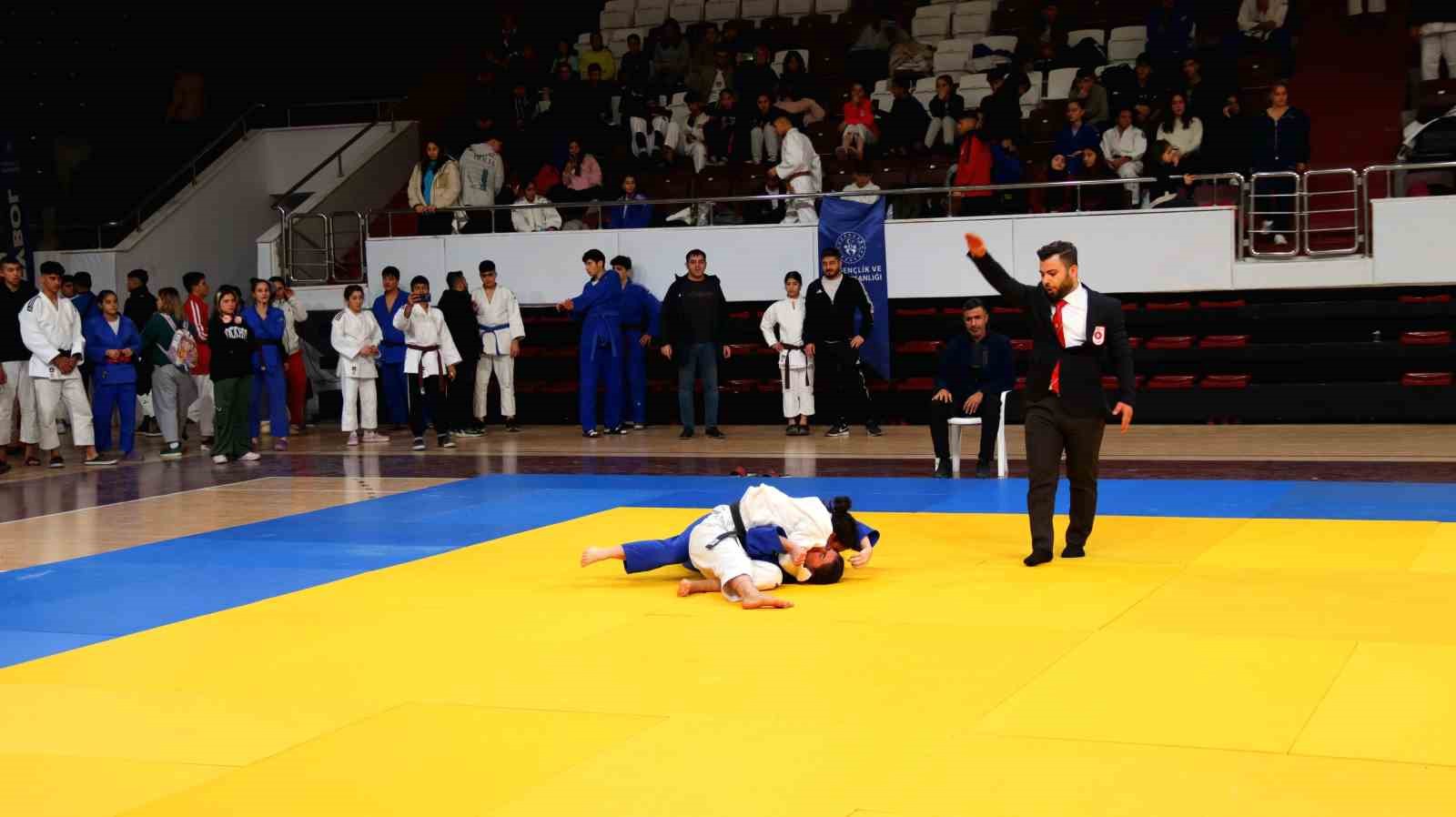 Elazığ’da judo müsabakaları tamamlandı
