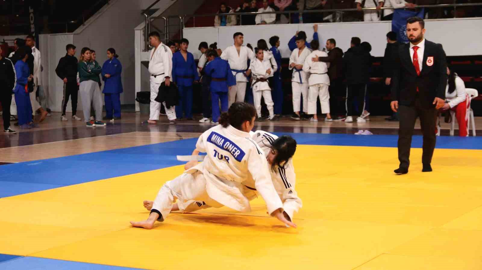 Elazığ’da judo müsabakaları tamamlandı
