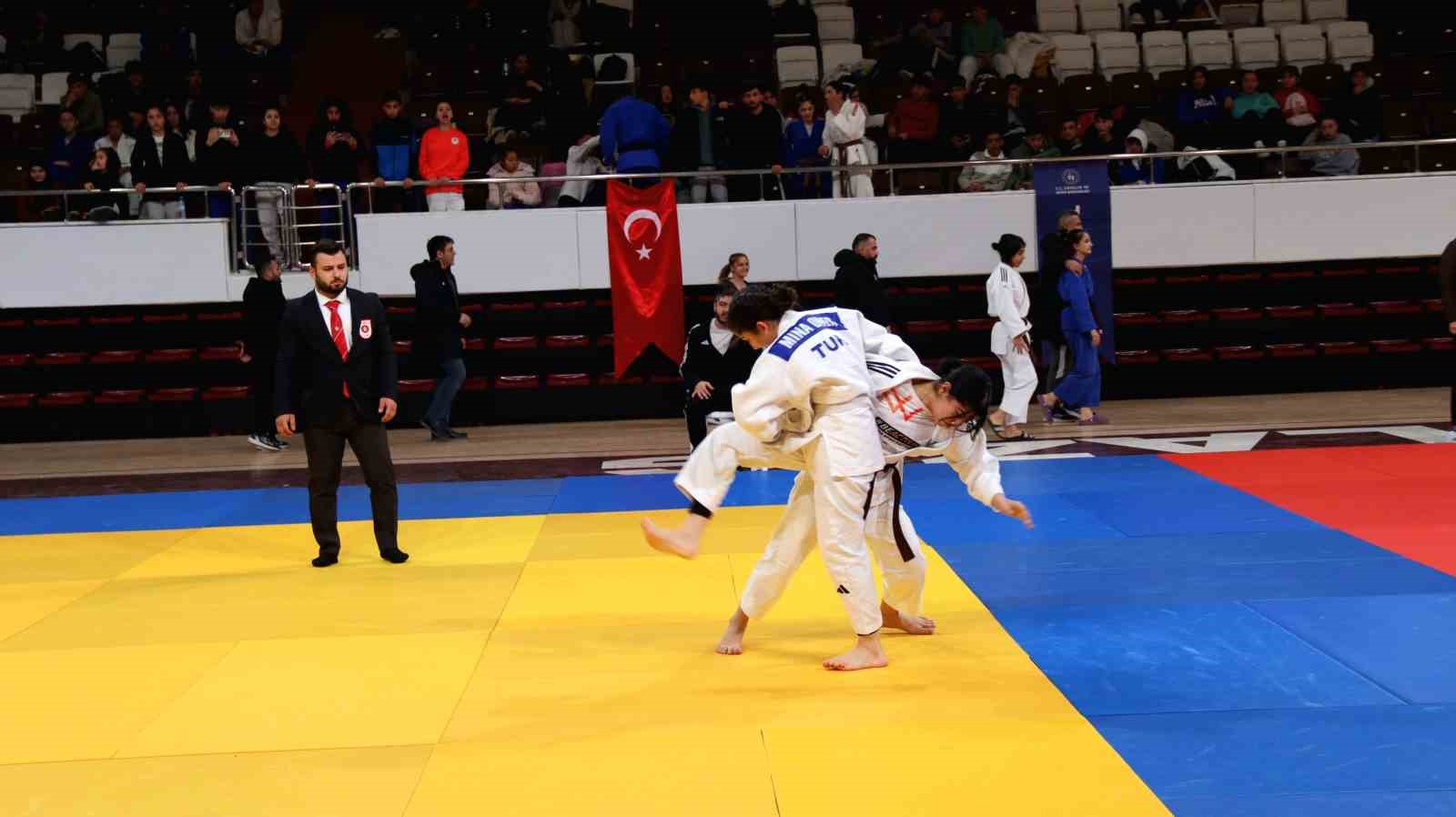 Elazığ’da judo müsabakaları tamamlandı
