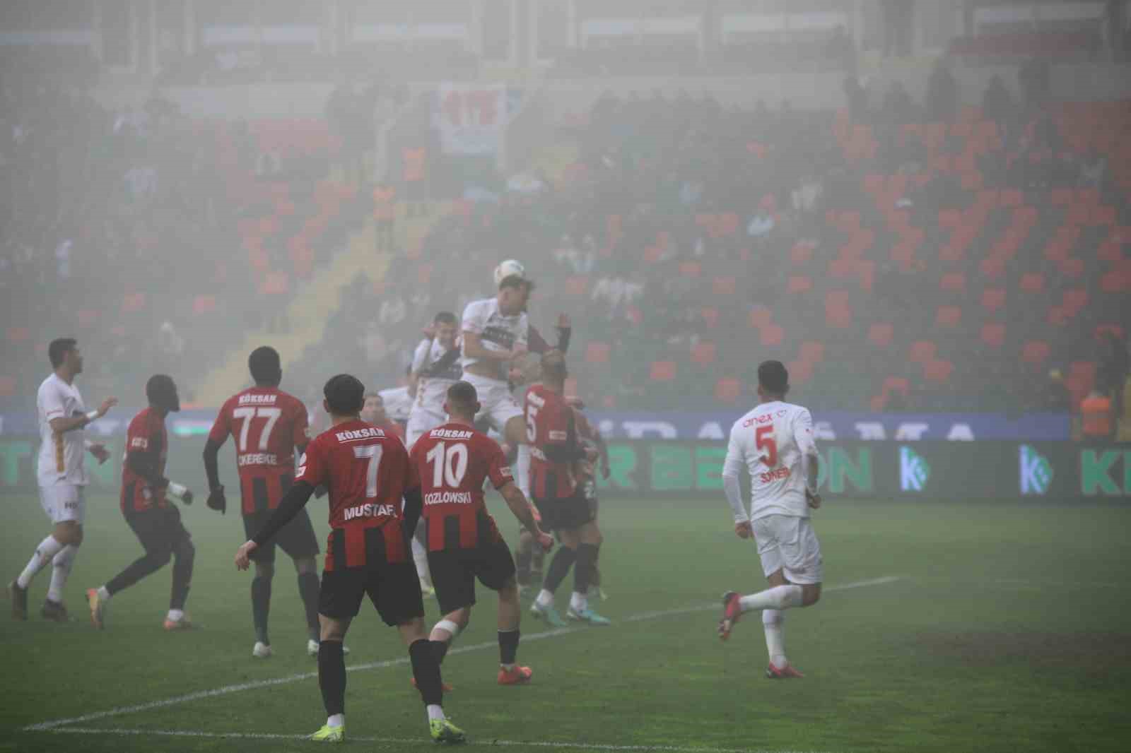 Trendyol Süper Lig: Gaziantep FK: 2 - Antalyaspor: 0 (Maç sonucu)
