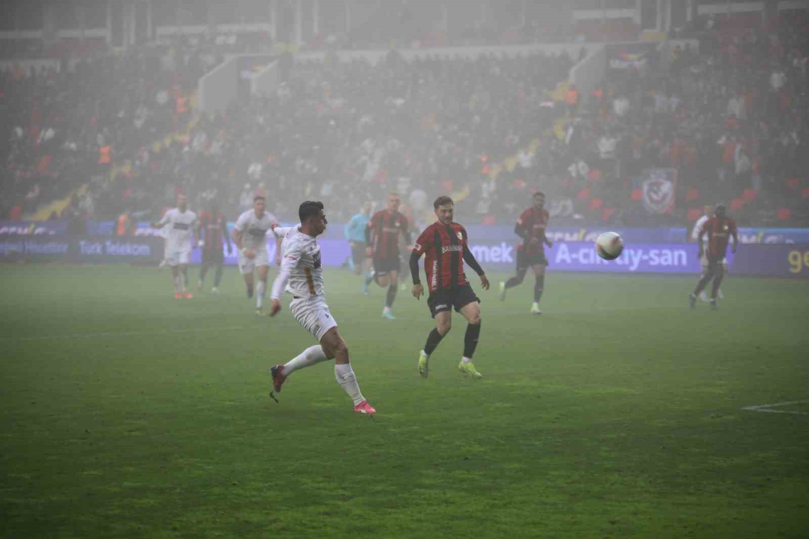 Trendyol Süper Lig: Gaziantep FK: 2 - Antalyaspor: 0 (Maç sonucu)
