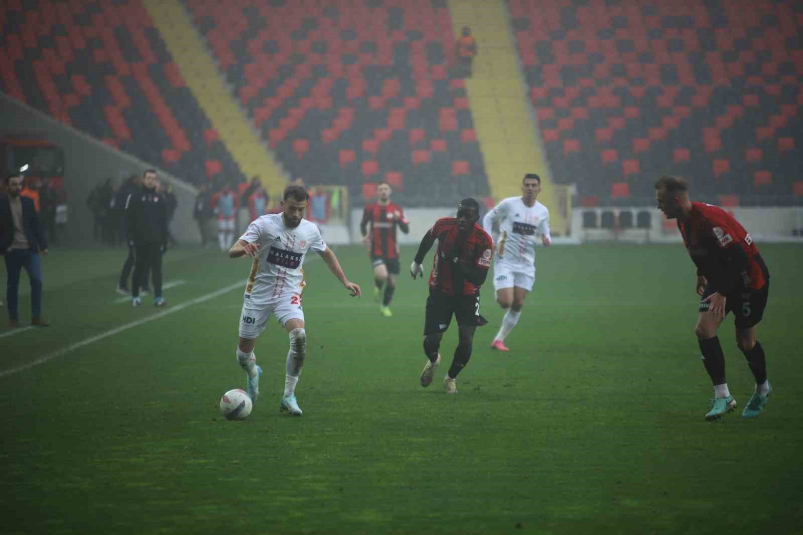 Trendyol Süper Lig: Gaziantep FK: 2 - Antalyaspor: 0 (Maç sonucu)
