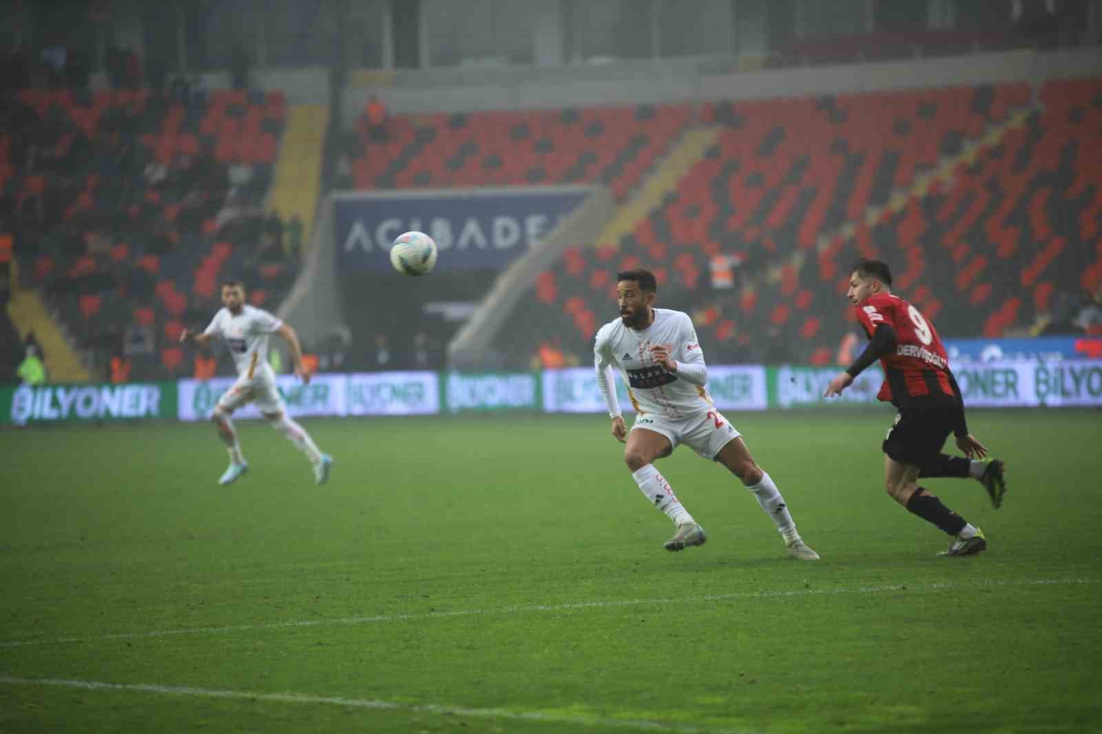 Trendyol Süper Lig: Gaziantep FK: 2 - Antalyaspor: 0 (Maç sonucu)
