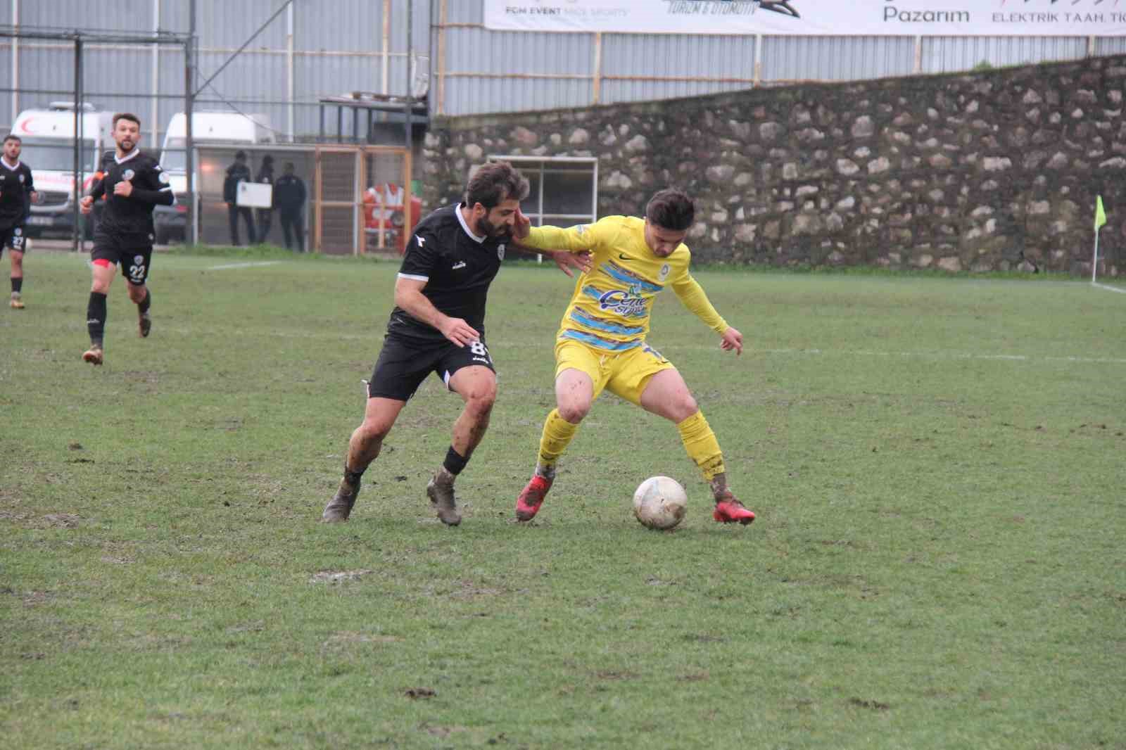 TFF 2. Lig: Belediye Derincespor: 2 - Nazillispor: 1
