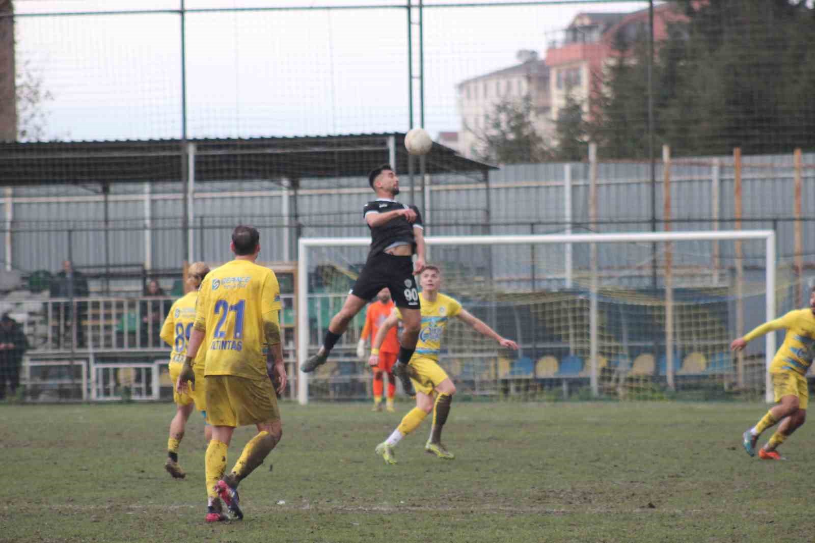 TFF 2. Lig: Belediye Derincespor: 2 - Nazillispor: 1
