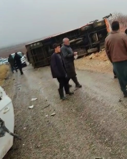 Gaziantep’te otomobil ile halk otobüsü çarpıştı: 5 yaralı
