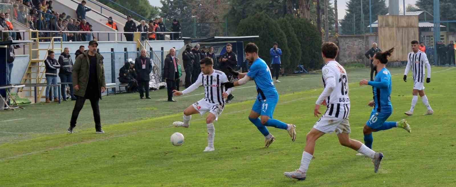 TFF 2. Lig: Karacabey Belediyespor: 1 - Aksarayspor: 1
