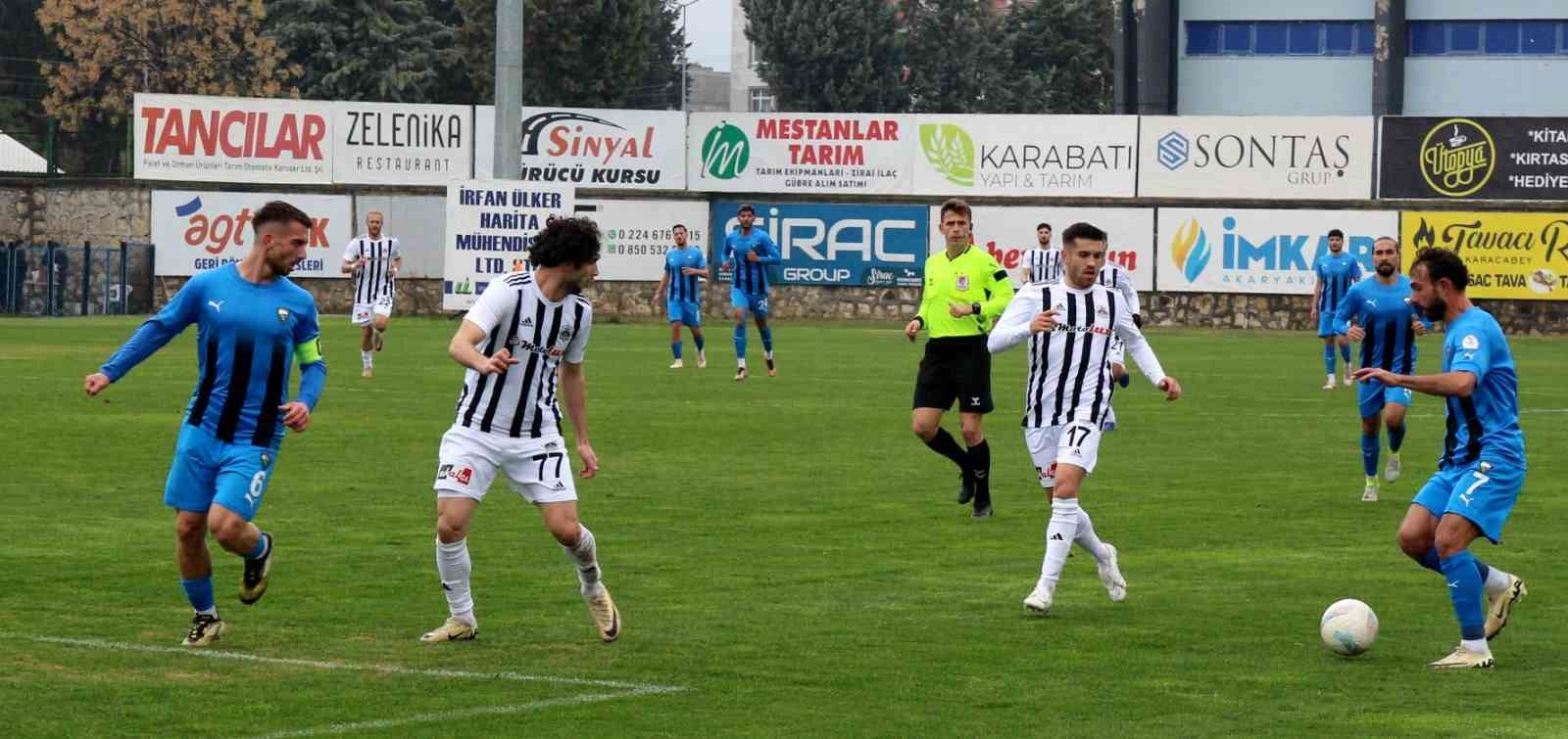 TFF 2. Lig: Karacabey Belediyespor: 1 - Aksarayspor: 1
