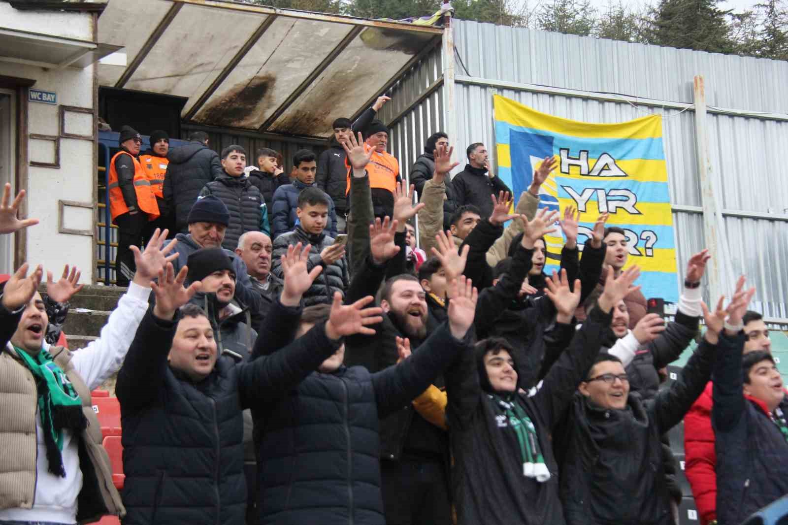 TFF 2. Lig’de maç sonu ortalık karıştı
