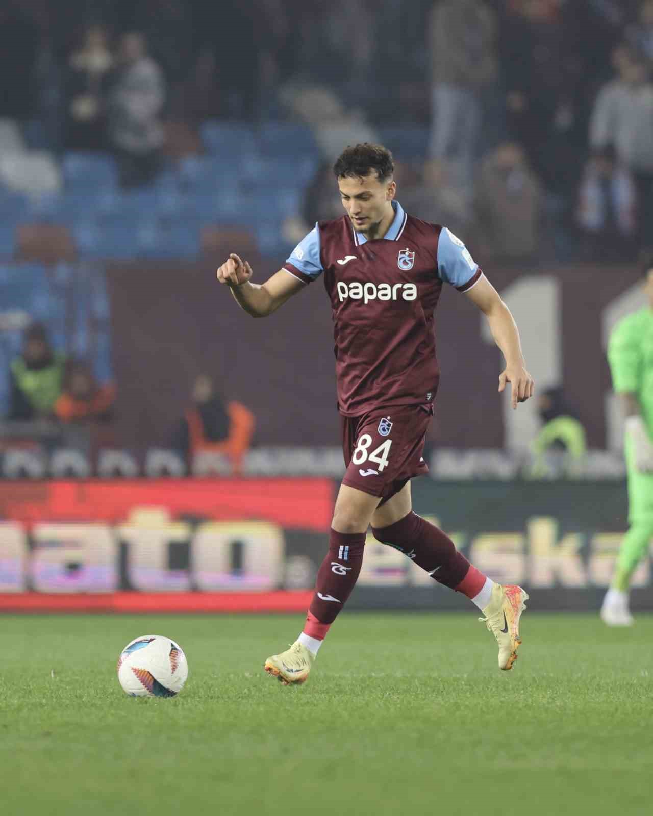 Trendyol Süper Lig: Trabzonspor: 0 - Bodrum FK: 0 (İlk yarı)
