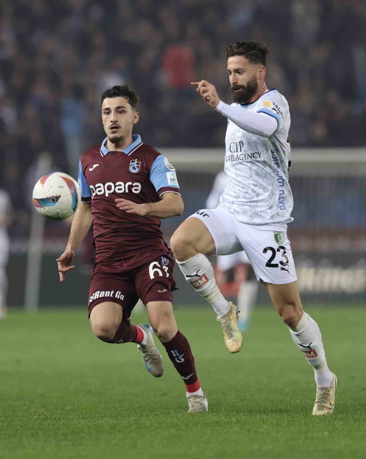 Trendyol Süper Lig: Trabzonspor: 0 - Bodrum FK: 0 (İlk yarı)
