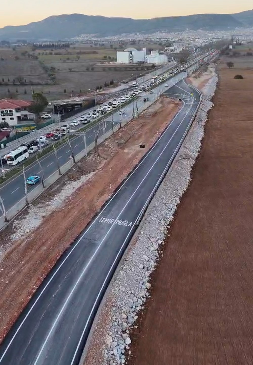 Kötekli Kavşağı’ndaki çalışmalar nedeniyle ulaşım servis yollarına yönlendirilecek
