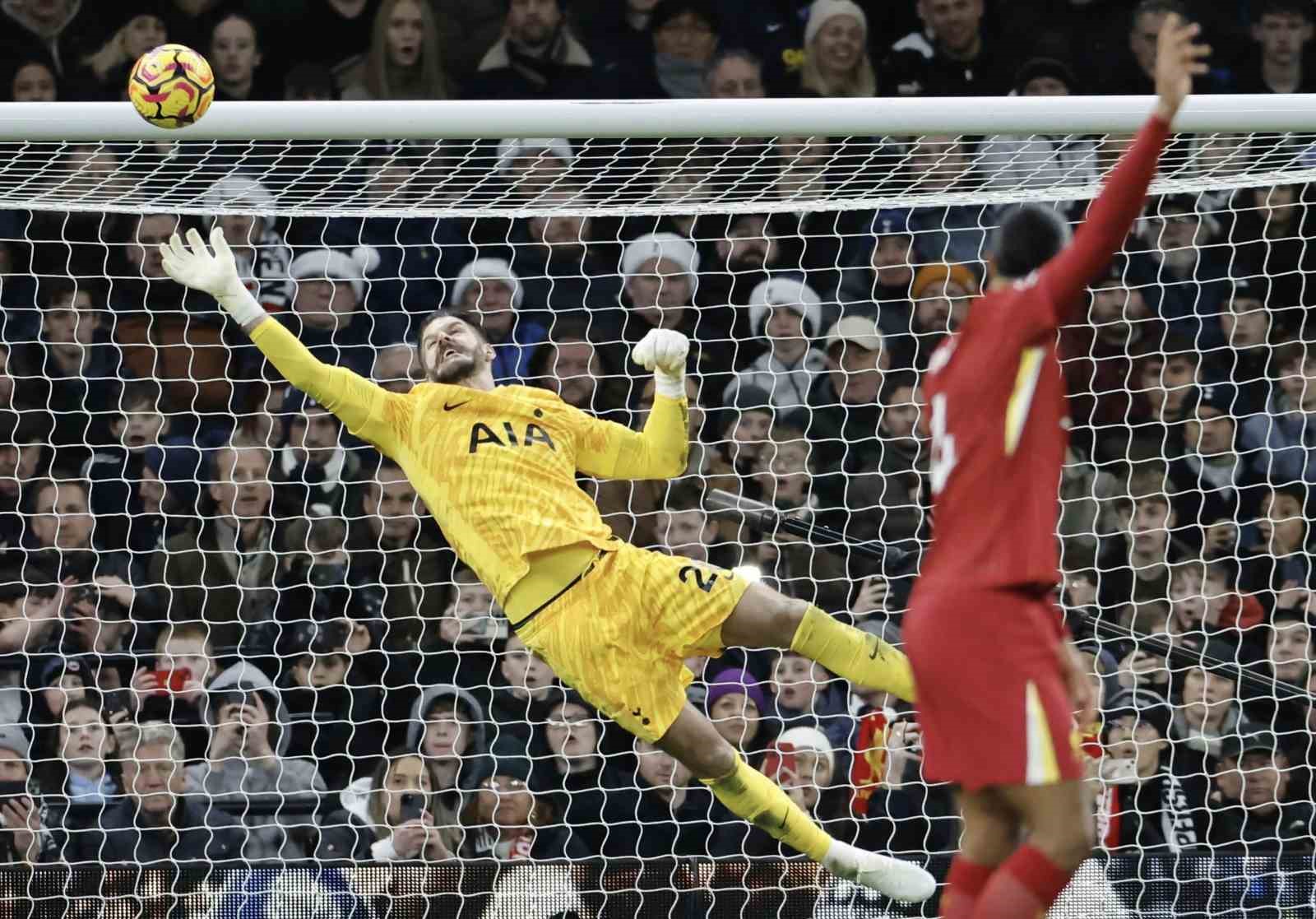 Liverpool, Tottenham engelini 6 golle aştı
