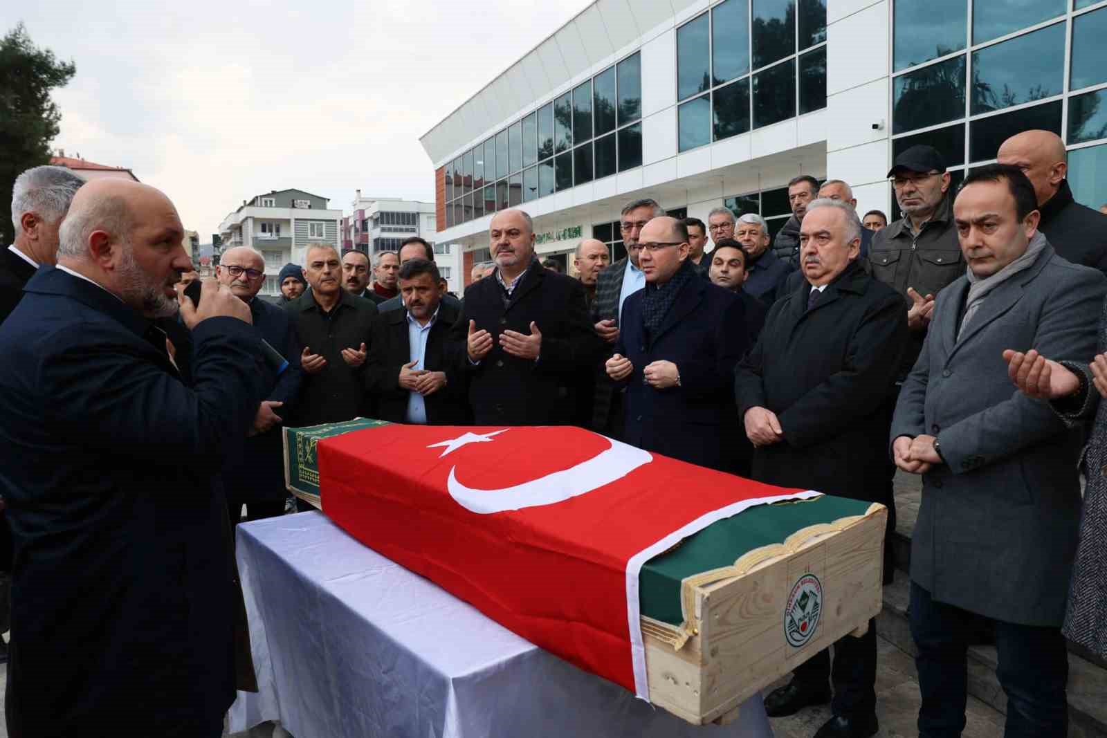 AK Partili İl Genel Meclisi üyesi Urtaç yaşam mücadelesini kaybetti
