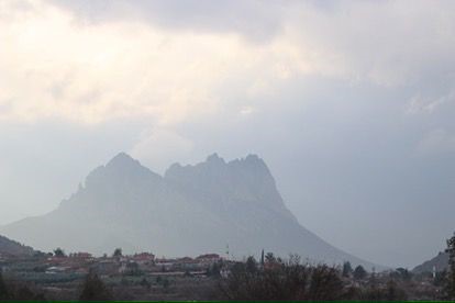 Bozaniç Dağı’nda sis manzarası fotoğraflandı
