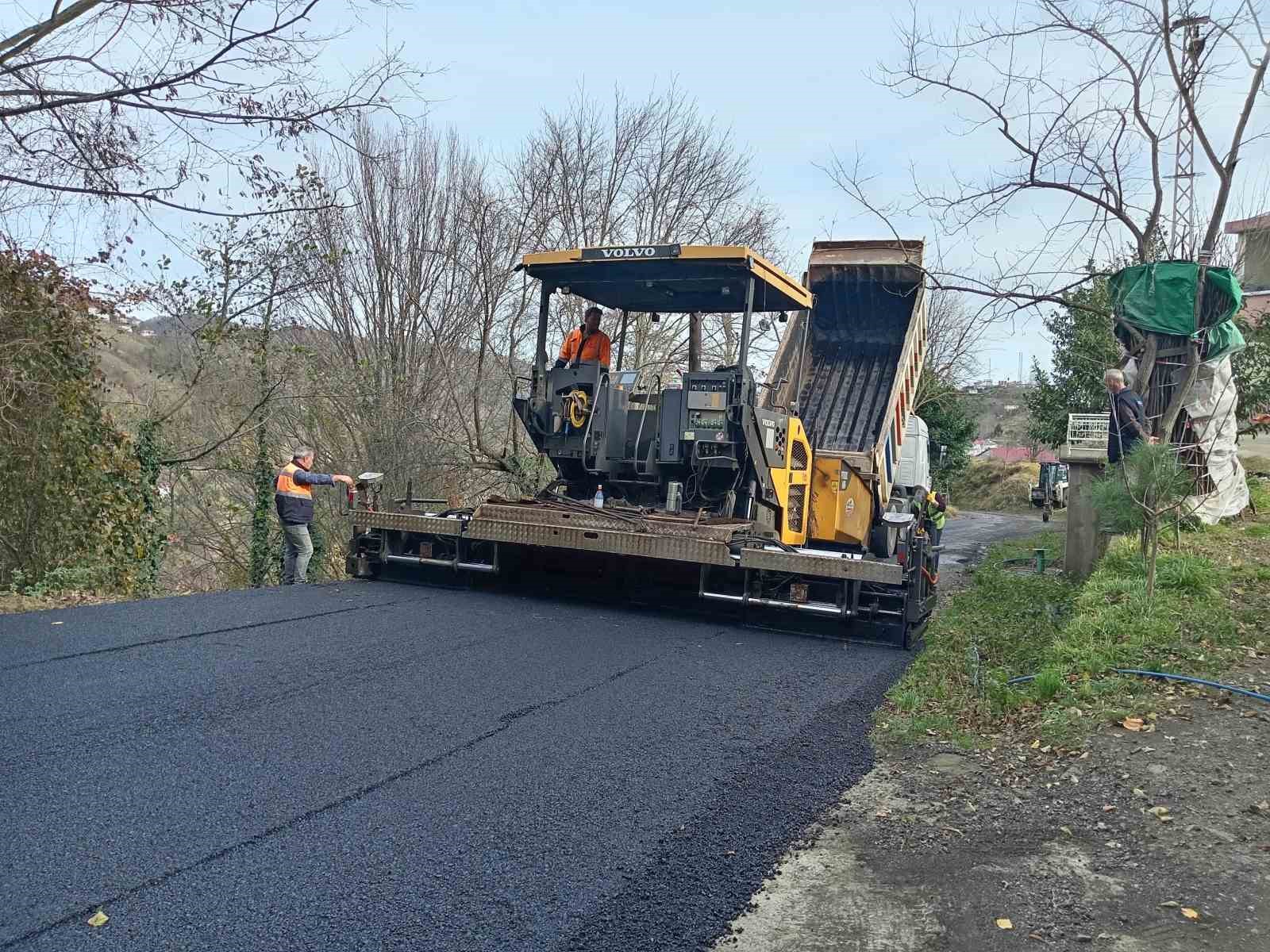 Trabzon’da asfalt ve beton yol yatırımları 2024 yılında da sürdü
