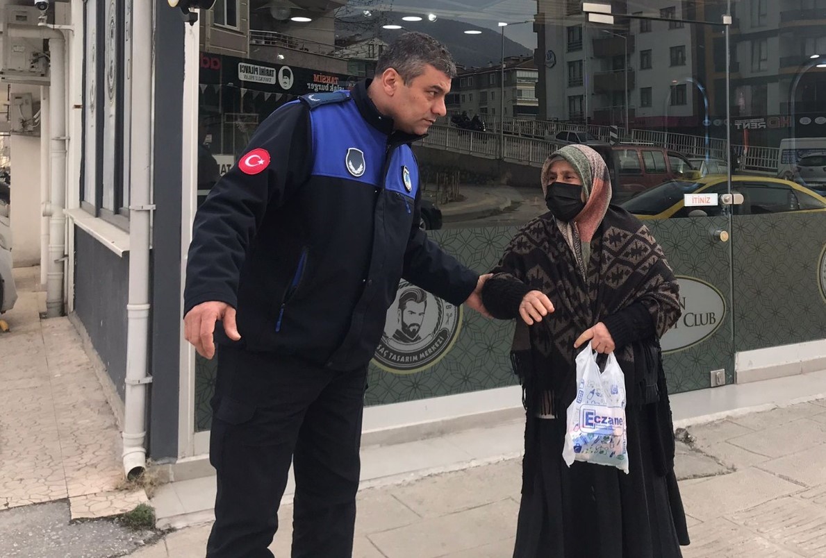 Amasya’da bir ayda 20 dilenci şehir dışına çıkarıldı
