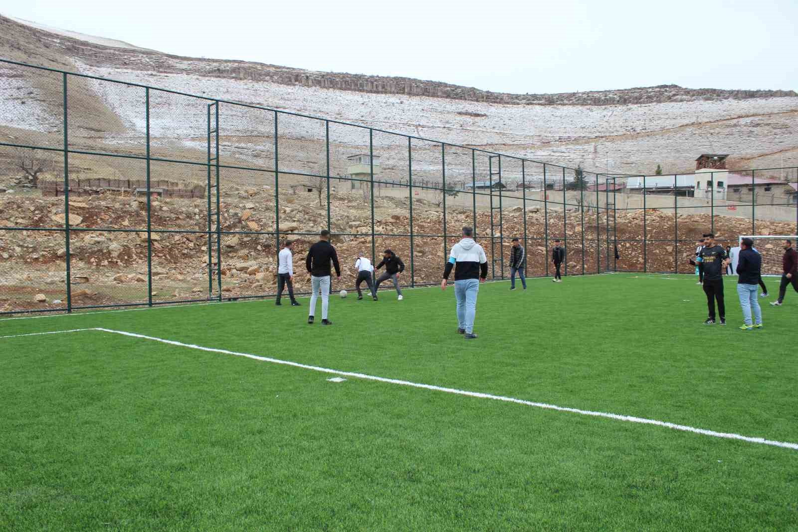 Bir dönem hayvanların yemleri dahi helikopterle taşınıyordu: Terörden arındırılan Eruh, hizmetle anılıyor
