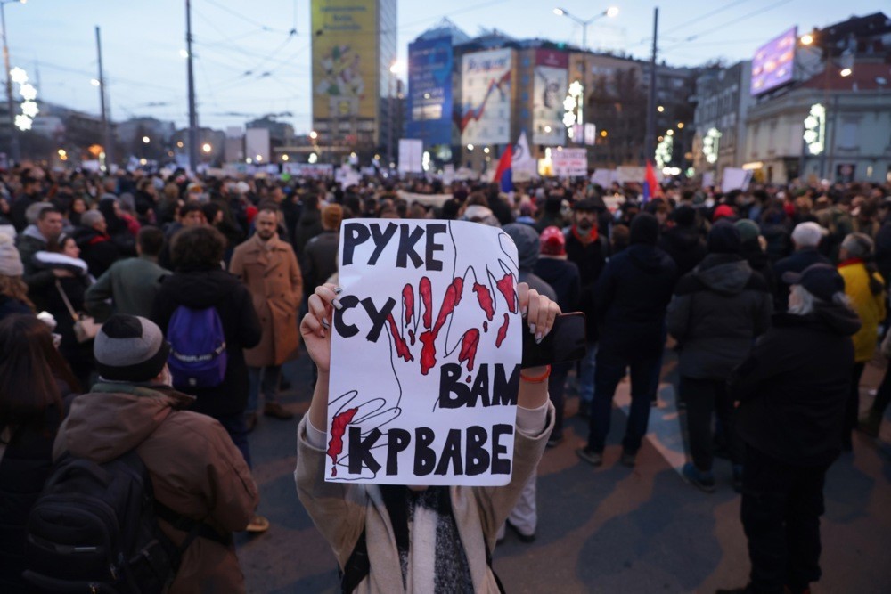 Sırbistan’da tarihinin en kalabalık hükümet karşıtı protesto
