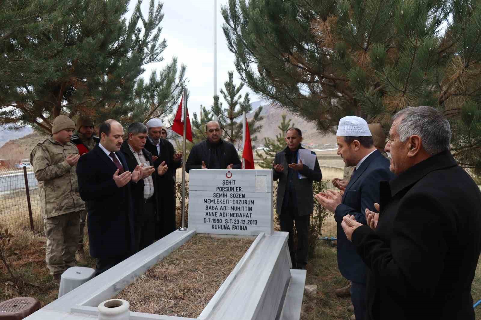 Şehit Semih Sözen mezarı başında anıldı
