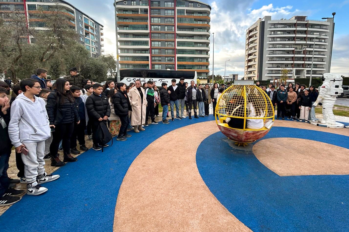 Efeler’in Bilim Parkı Nazillili öğrencileri ağırladı
