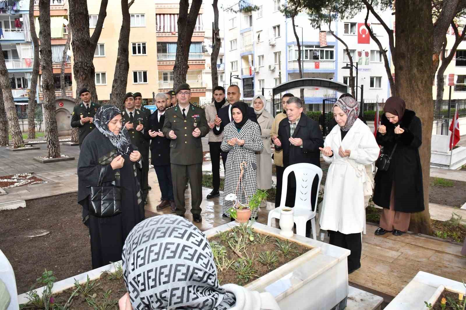 Şehit Enis Budak mezarı başında anıldı
