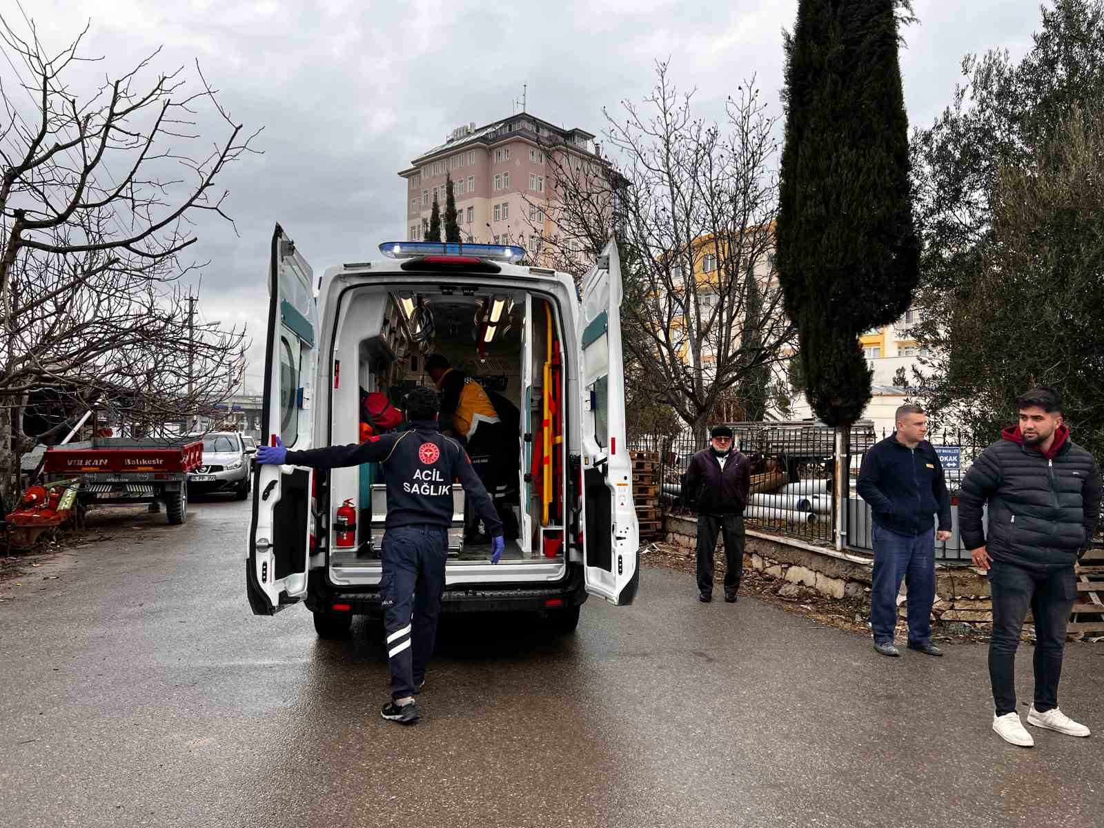 Burdur’da ehliyetsiz genç kaza yaptı: 1 yaralı
