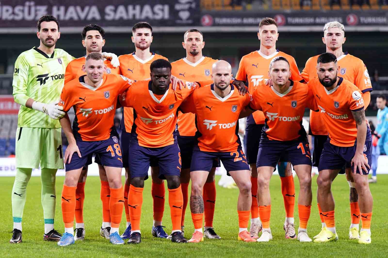 Trendyol Süper Lig: Başakşehir: 1 - Kasımpaşa: 1 (Maç devam ediyor)
