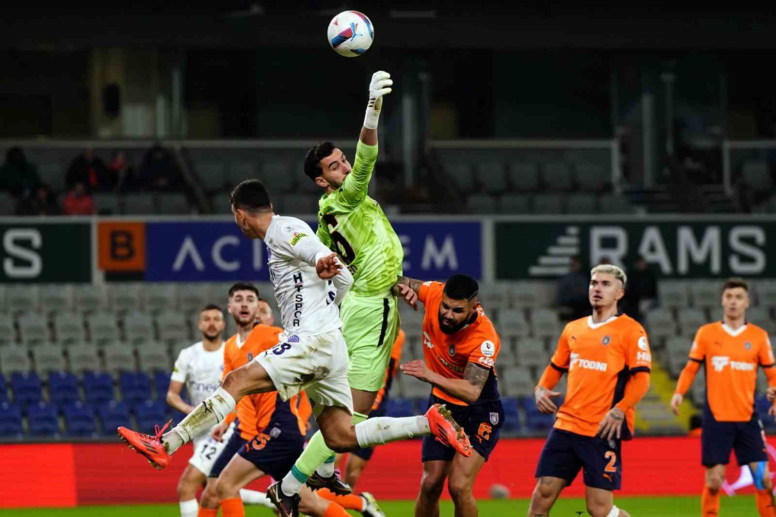 Trendyol Süper Lig: Başakşehir: 2 - Kasımpaşa: 2 (Maç sonucu)
