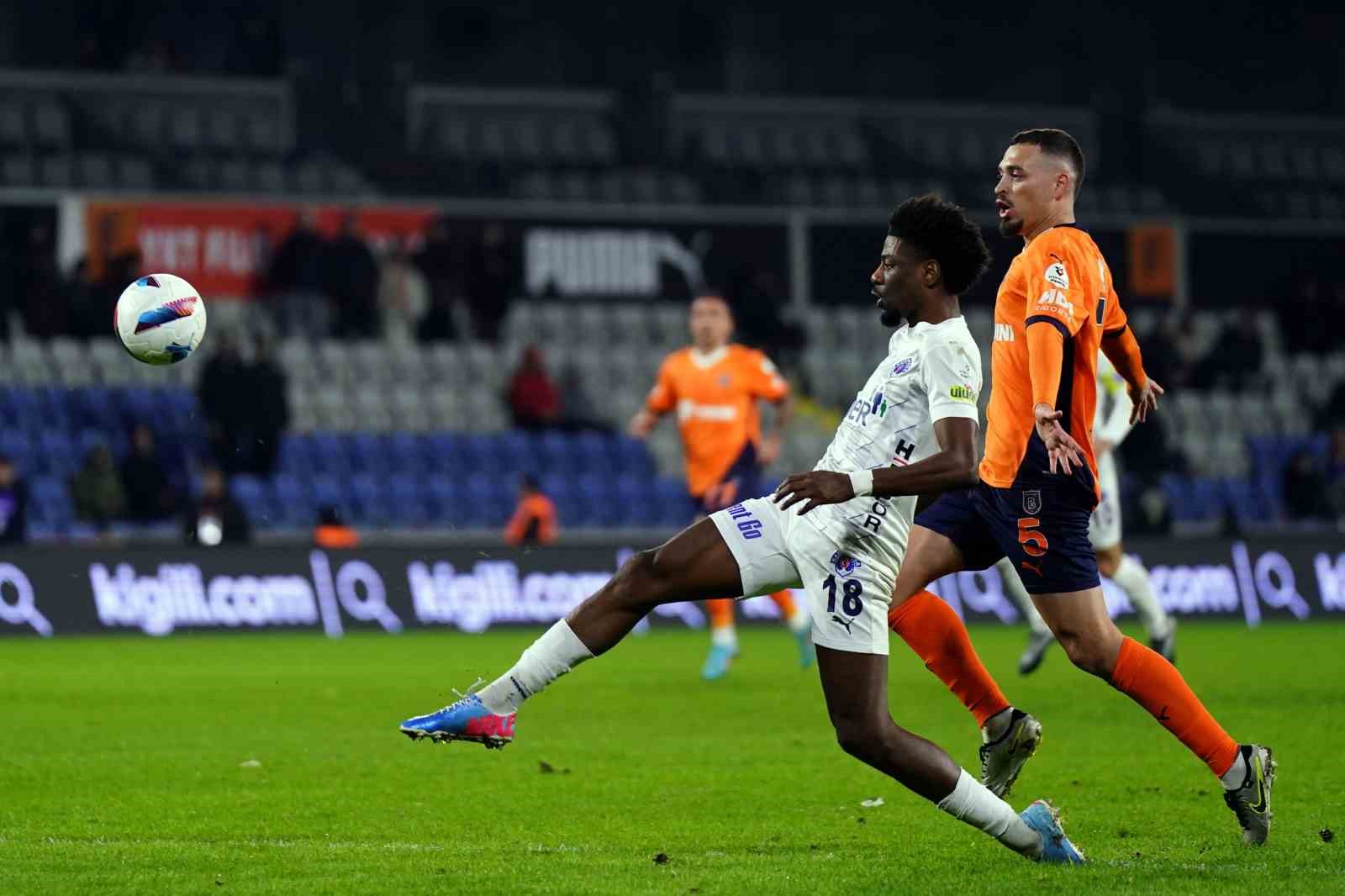 Trendyol Süper Lig: Başakşehir: 2 - Kasımpaşa: 2 (Maç sonucu)
