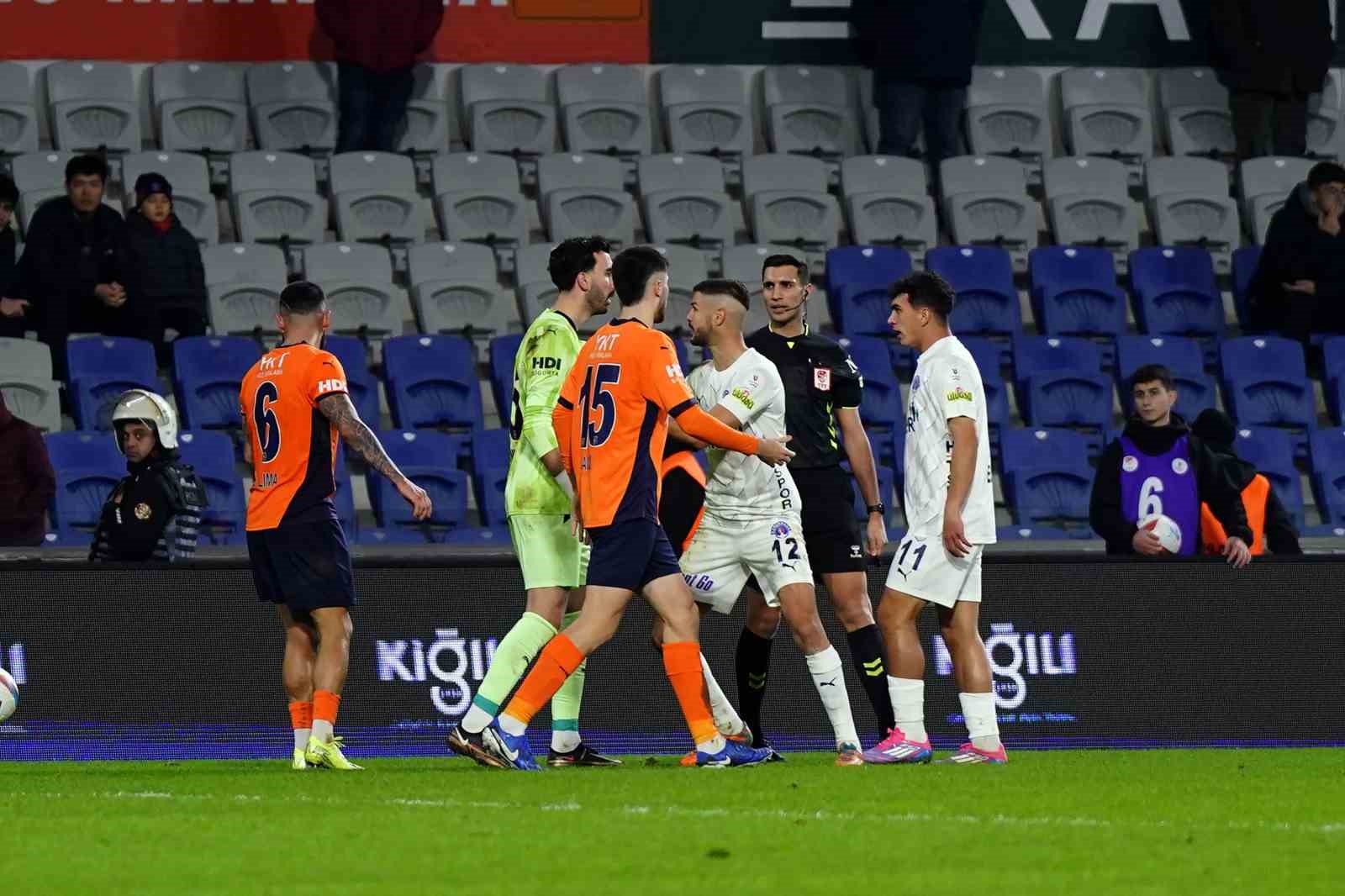 Trendyol Süper Lig: Başakşehir: 2 - Kasımpaşa: 2 (Maç sonucu)
