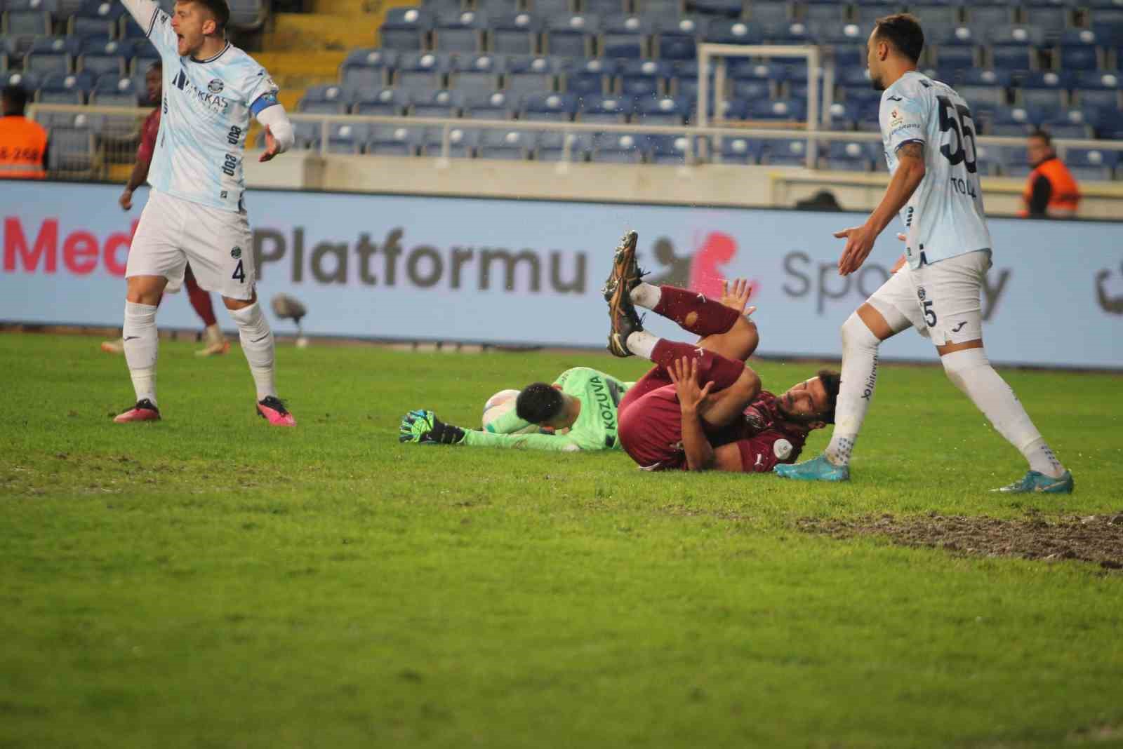 Trendyol Süper Lig: Atakaş Hatayspor: 1 - Adana Demirspor: 3 (Maç sonucu)
