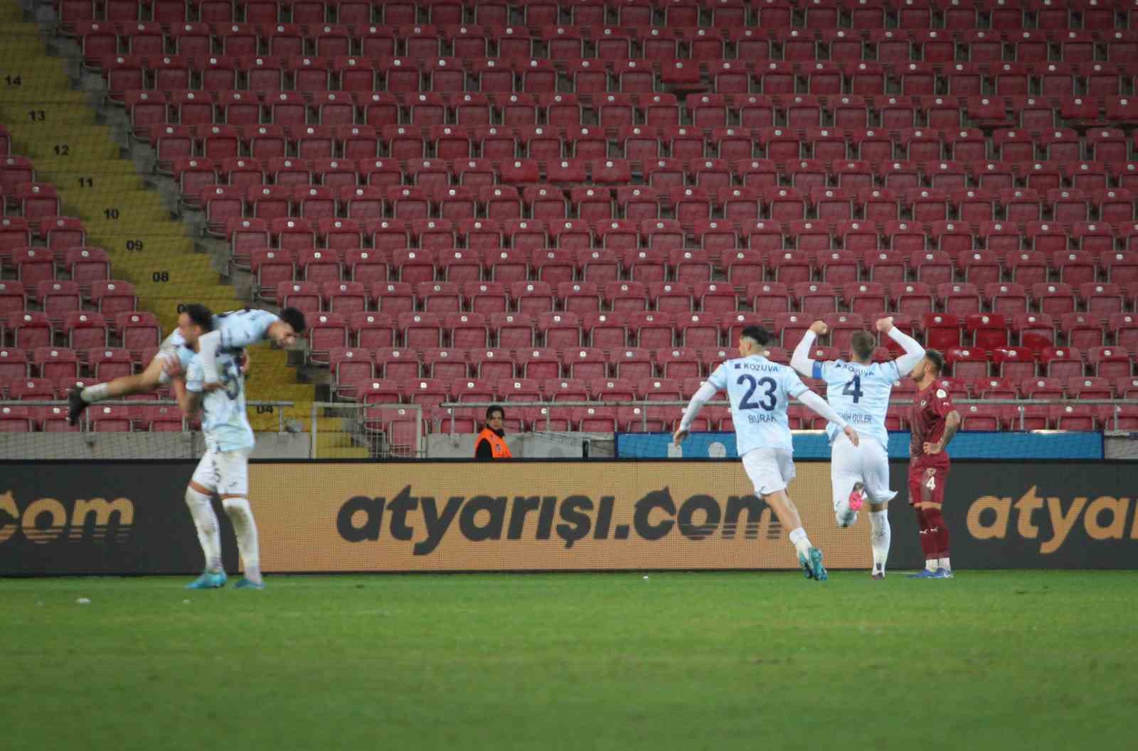 Trendyol Süper Lig: Atakaş Hatayspor: 1 - Adana Demirspor: 3 (Maç sonucu)
