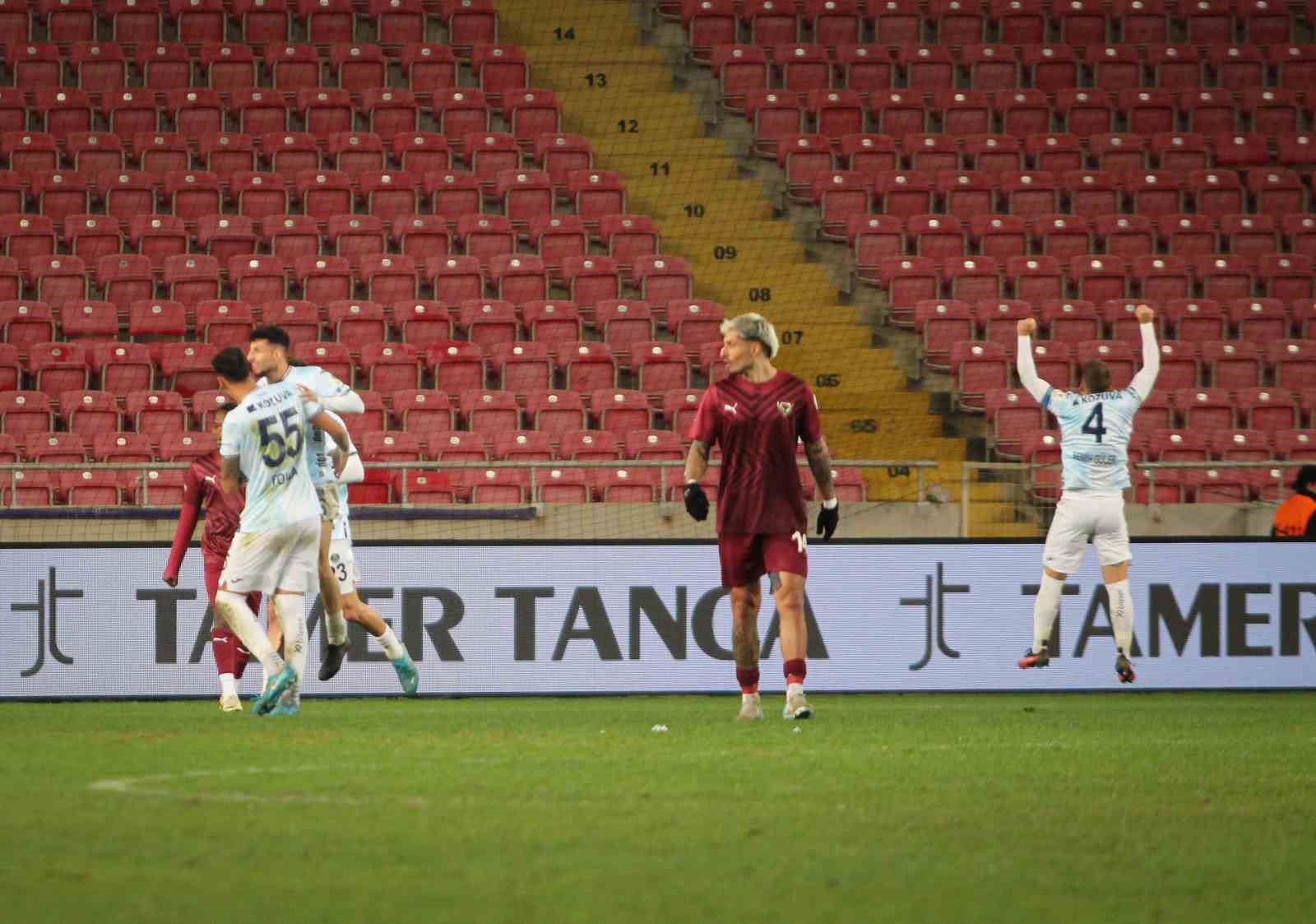 Trendyol Süper Lig: Atakaş Hatayspor: 1 - Adana Demirspor: 3 (Maç sonucu)
