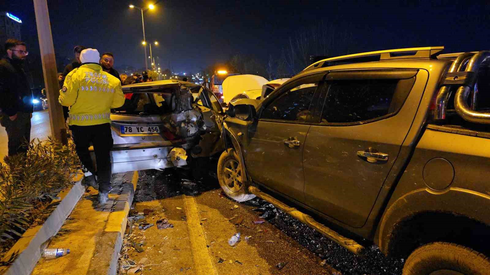 Karabük’te zincirleme kaza: 5 yaralı
