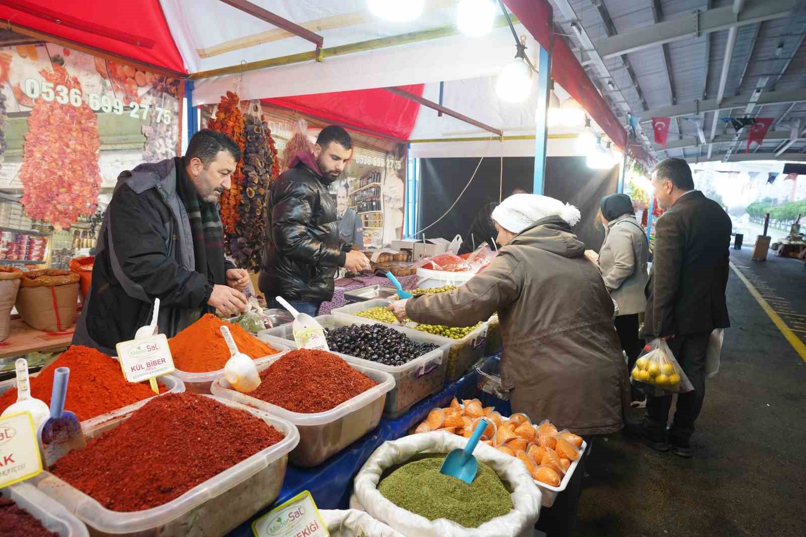 Beylikdüzü, Hatay esnafıyla tek yürek
