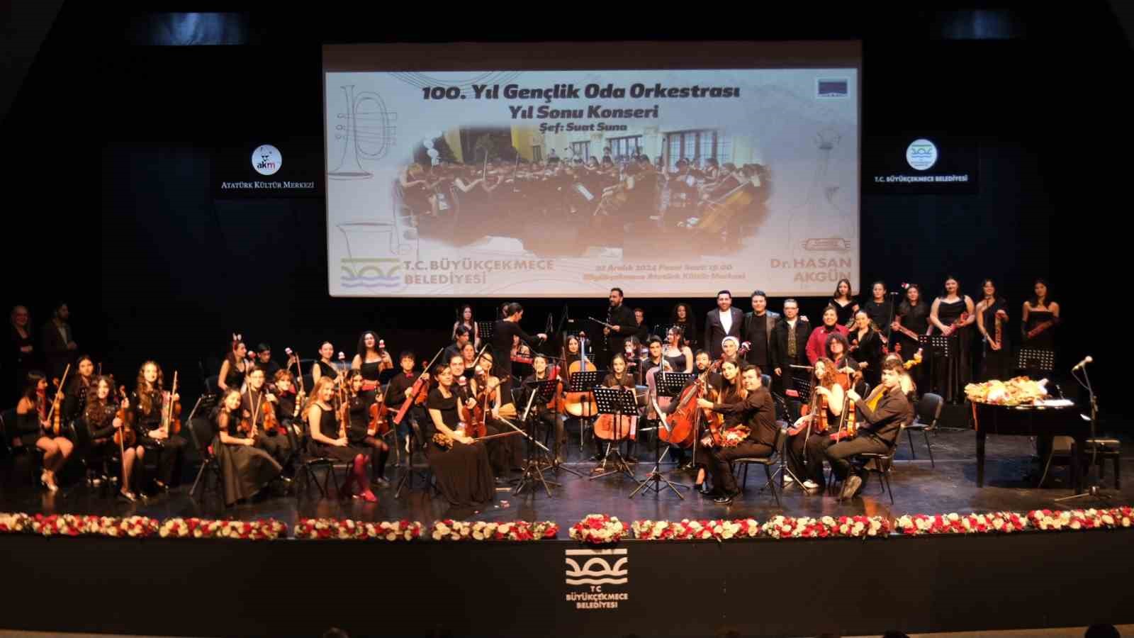 100. Yıl Gençlik Oda Orkestrası’ndan muhteşem yıl sonu konseri
