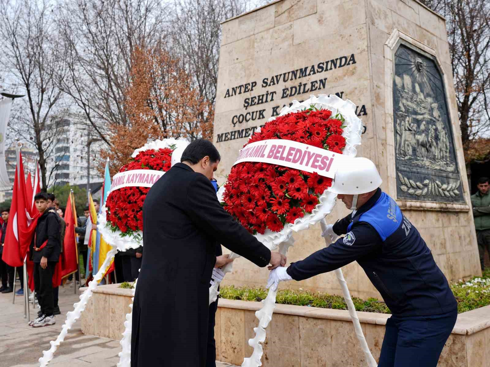 Şehit Kamil ve Özdemir bey minnetle anıldı
