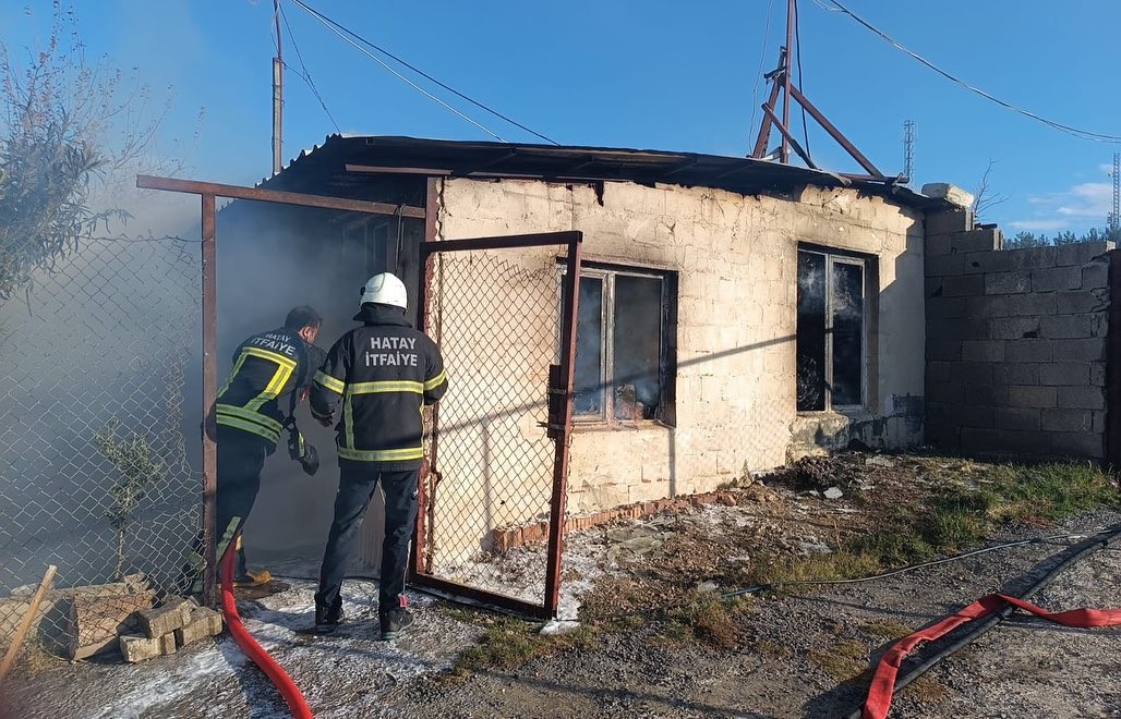 İskenderun’da tavuk çiftliğinde yangın
