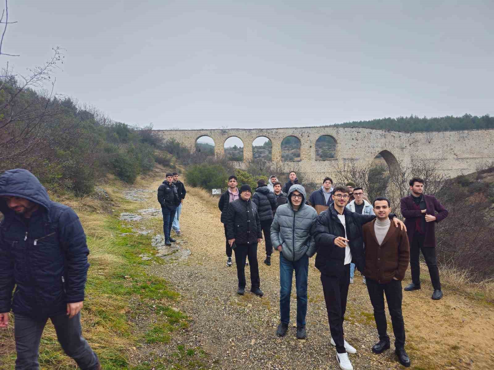 Üniversite öğrencileri Safranbolu’yu gezdi
