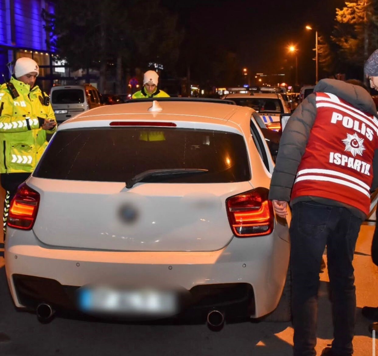 Isparta’da trafik denetimi: 16 araç trafikten men edildi
