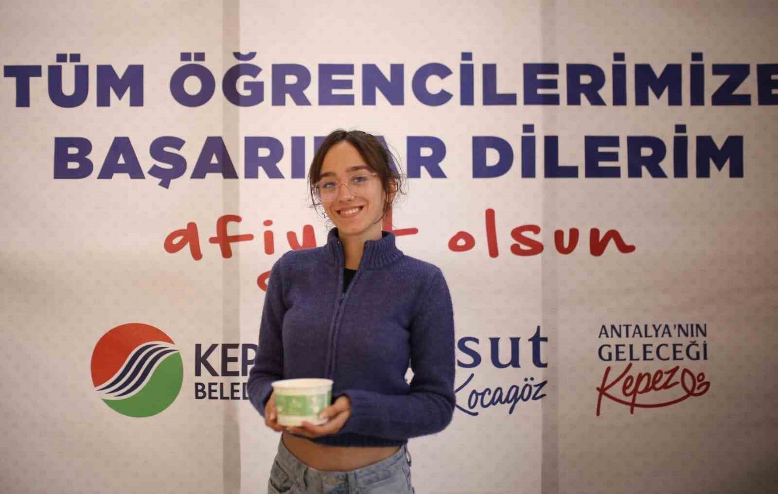 Kepez’den öğrencilere sıcacık destek
