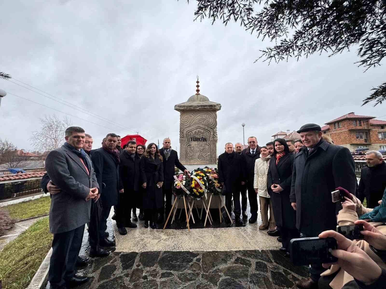 Direnişinin sembolü Türkan bebek mezarı başında anıldı
