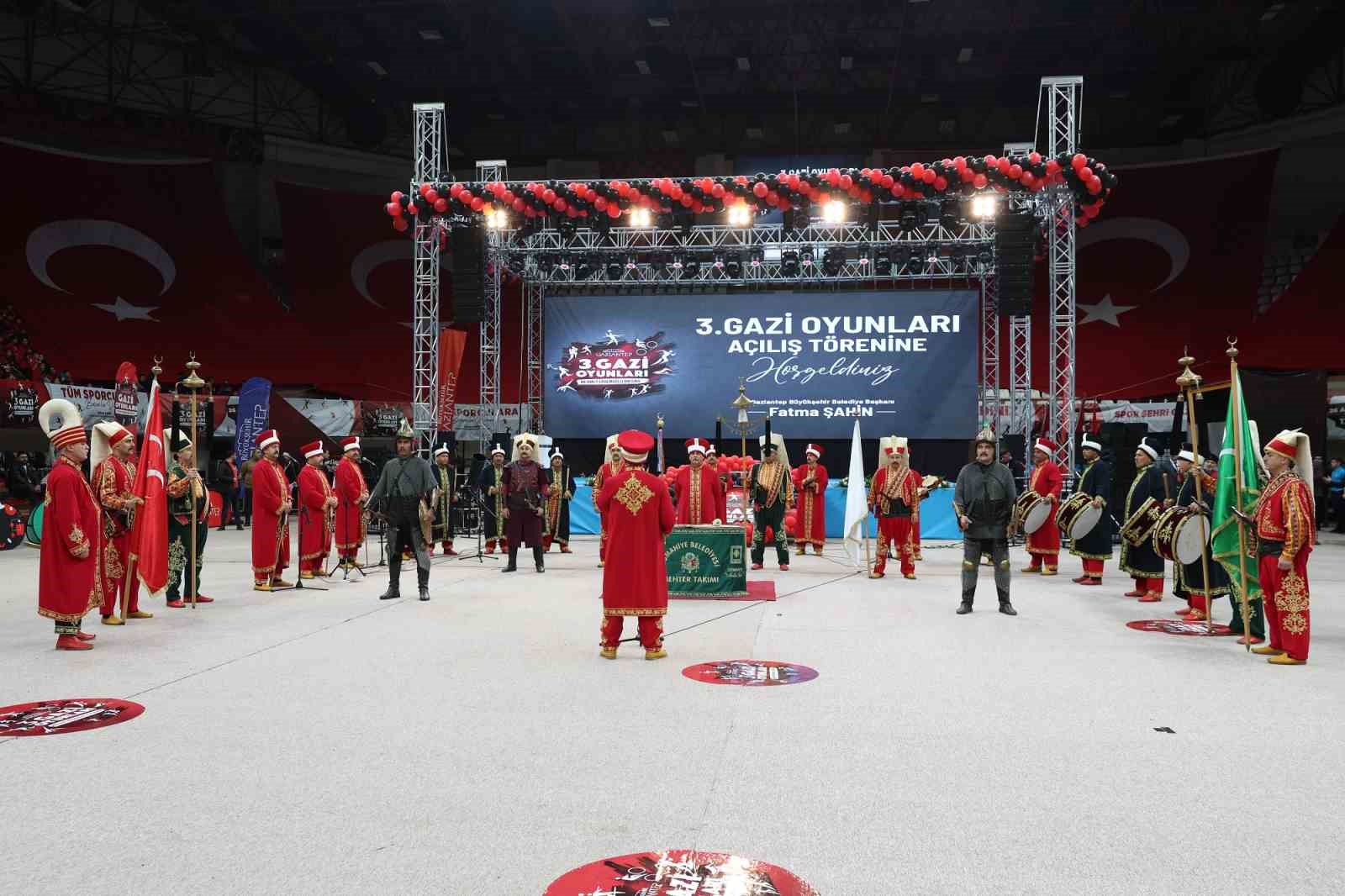 Gaziantep’te ’3. Gazi Oyunları’ görkemli törenle başladı
